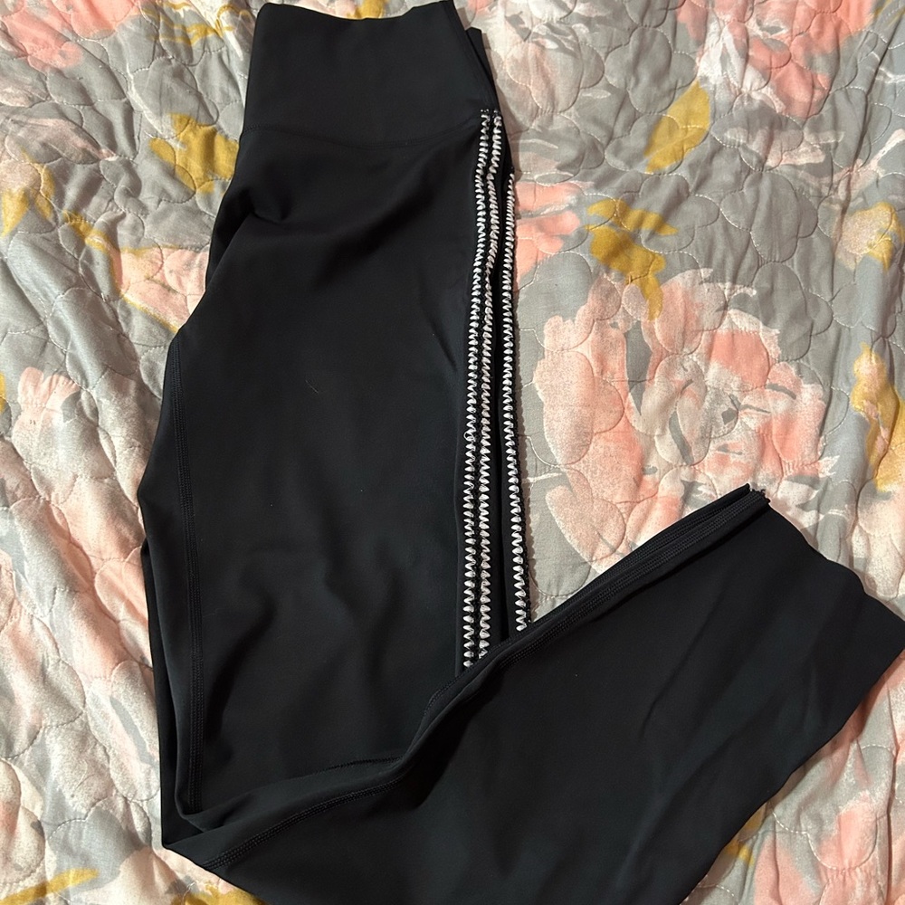 Aerie crochet side leggings. Size large fits like medium